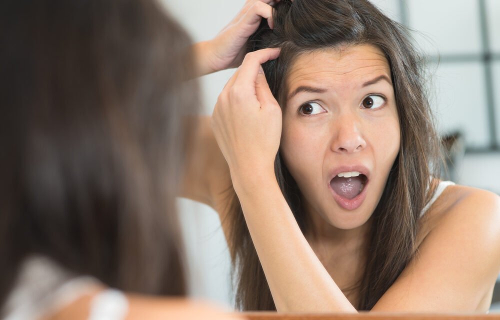 Giver dine børn dig gråt hår? 8 tips til pleje af de sølvgrå lokker